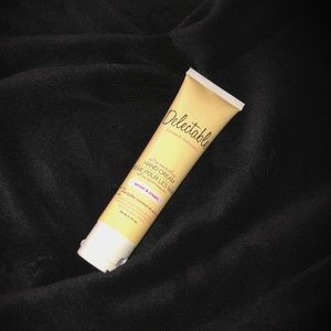 Delectable Miracle Material Hand Cream